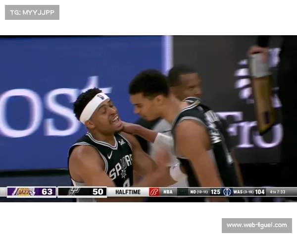 马刺第三节发力领先雷霆，文班亚马统治攻防两端